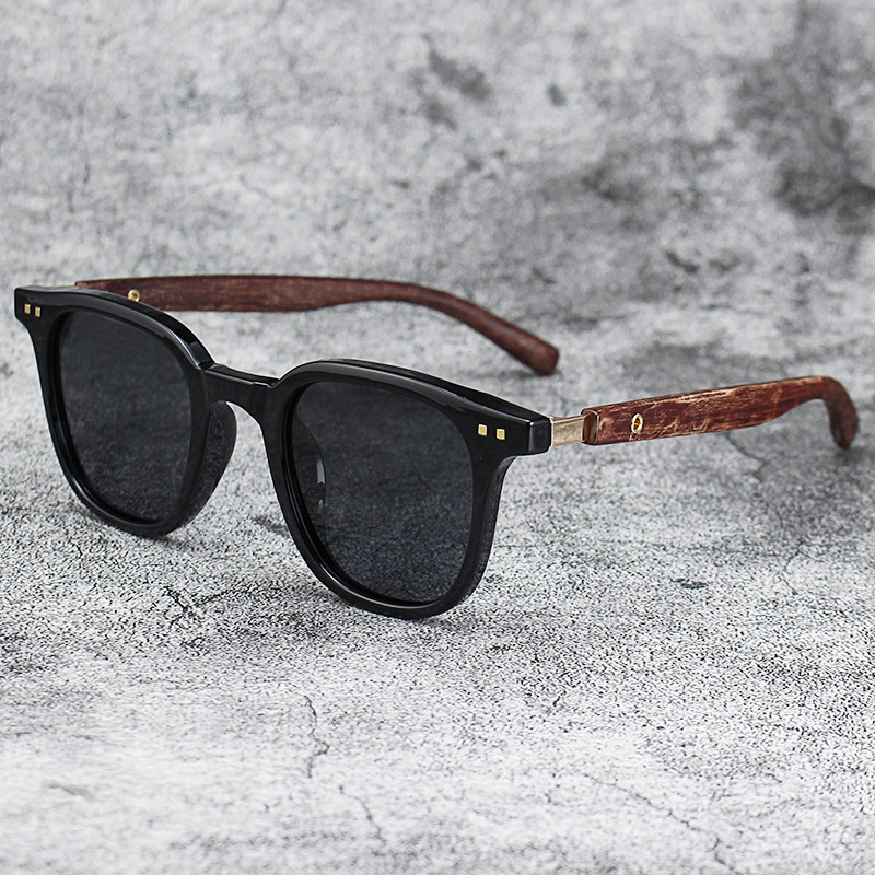 Vintage Fashion Girl - Kacamata Hitam Bingkai Kayu Vintage Pria