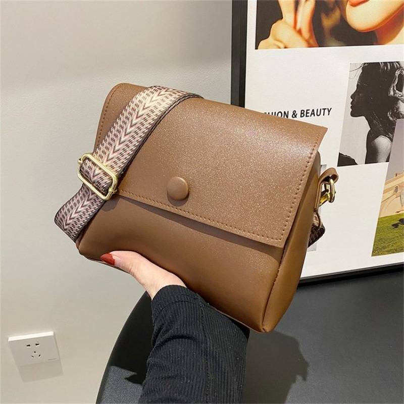 Vintage Fashion Icons - Tas Popok Desainer Ikonik Untuk Wanita