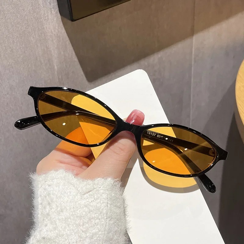 Kacamata Hitam Cat Eye Retro S - Vintage Fashion Girl ulasan dan harga