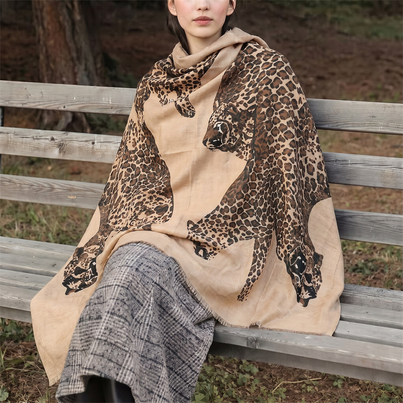 Hijab dan kerudung motif leopa - Vintage Women Fashion ulasan dan harga