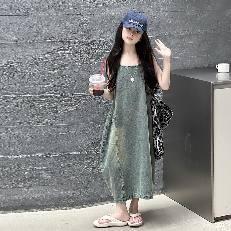 Gaun Denim Tanpa Lengan Kualit - Vintage Fashion Girl ulasan dan harga